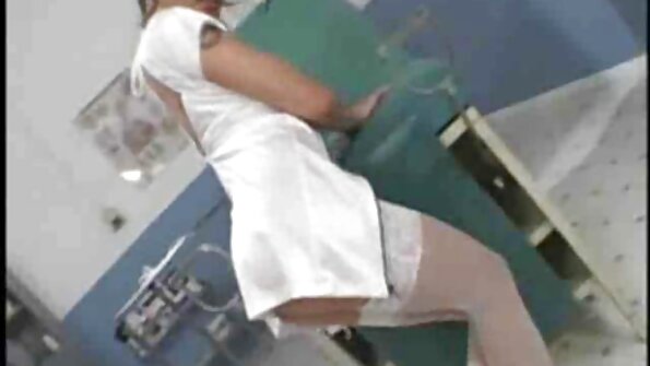 তৈলাক্ত আবলুস মেয়ে বাংলা চুদা চুদা সঙ্গে নকল boobs সুন্দরভাবে সাদা ডিক রাইড