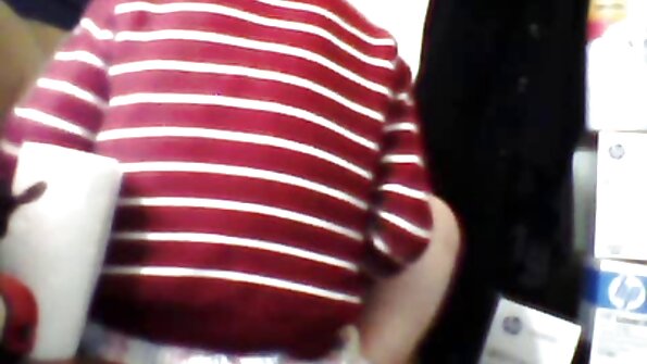 Busty মহিলাদের একটি প্রহরী দ্বারা প্রাসাদ মধ্যে চোদা হচ্ছে চুদা চুদি করা