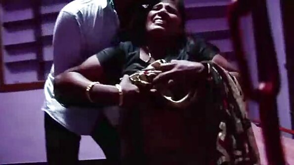 ক্যাটরিনা জেড তার চাইনা চুদাচুদি বেডরুমে একটি বড় ডিক লোককে চড়ছেন